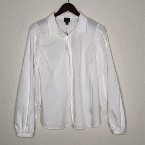 Worthington Tops - Worthington White long sleeve button up blouse